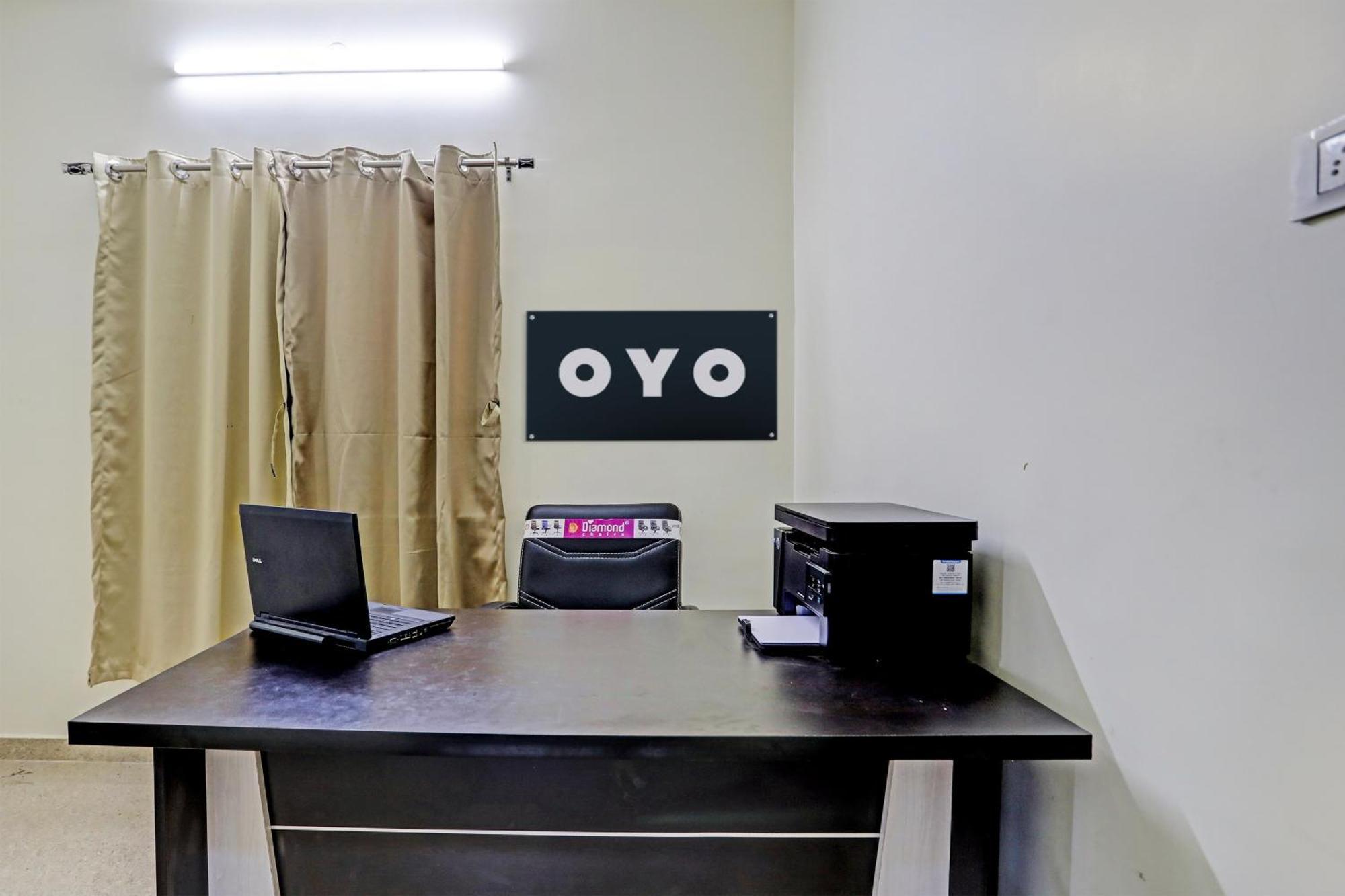 Hotel O P S Nagpur Ngoại thất bức ảnh