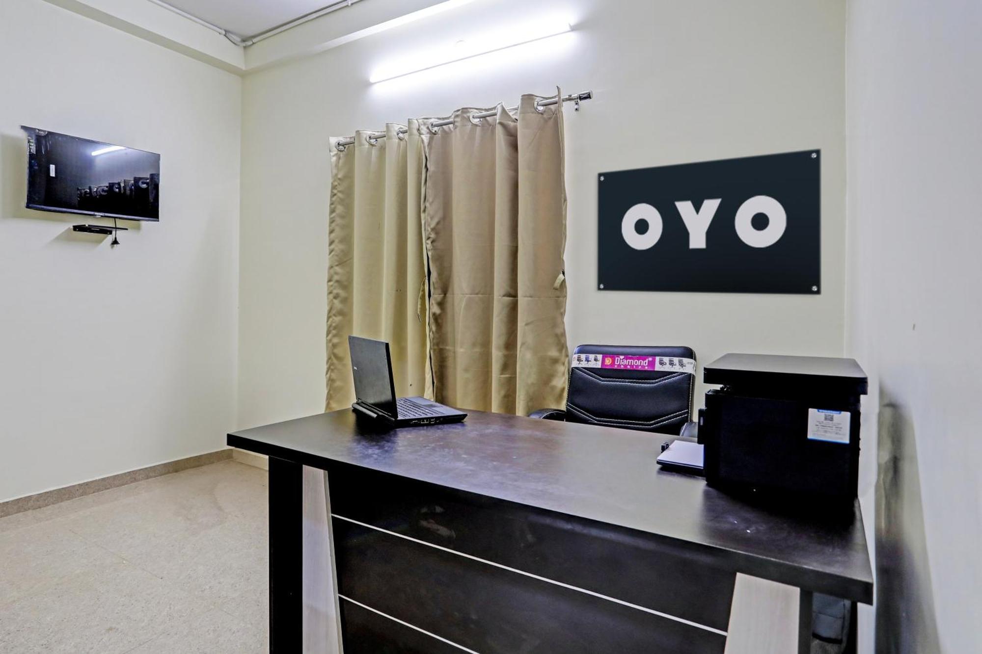 Hotel O P S Nagpur Ngoại thất bức ảnh